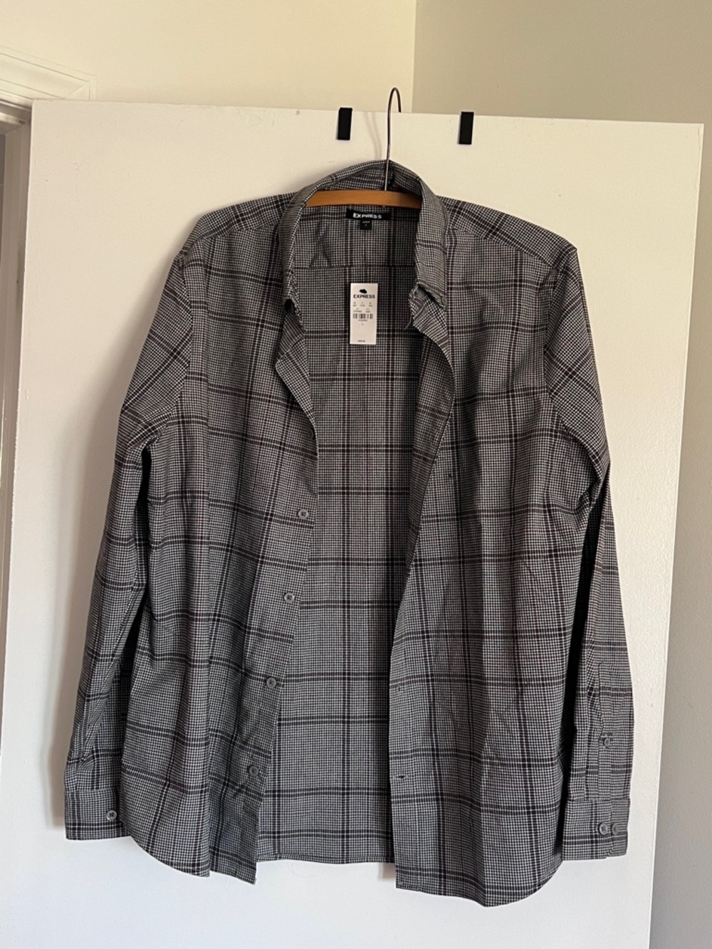 Express Men’s Gray Plaid Button-Up Shirt NWT